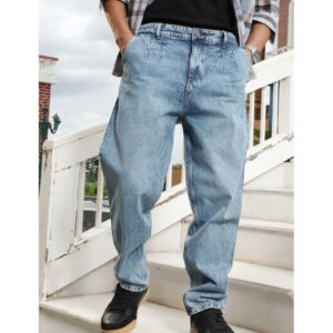 Light-Wash Pleated Denim Jeans